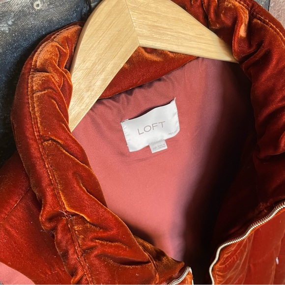 Velvet Quilt Vest - Size Petite M - Picture 7 of 12